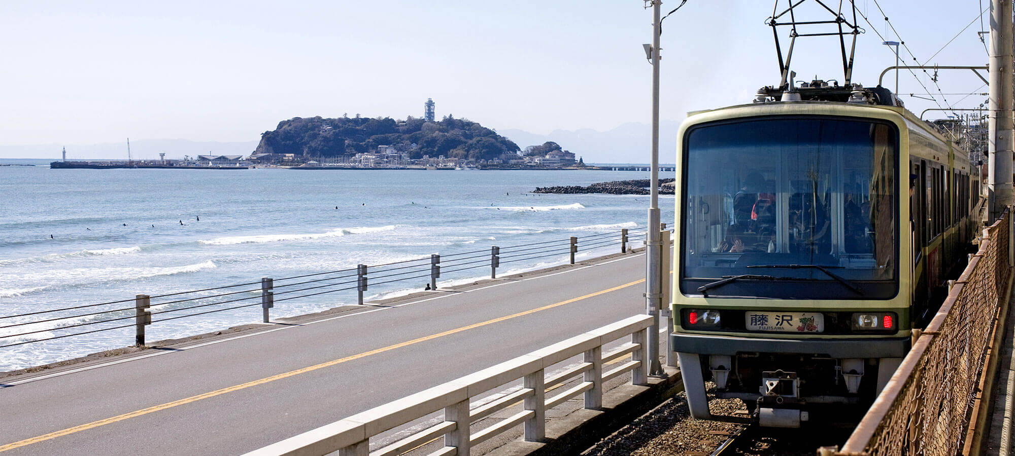 材木座海岸と由比ヶ浜